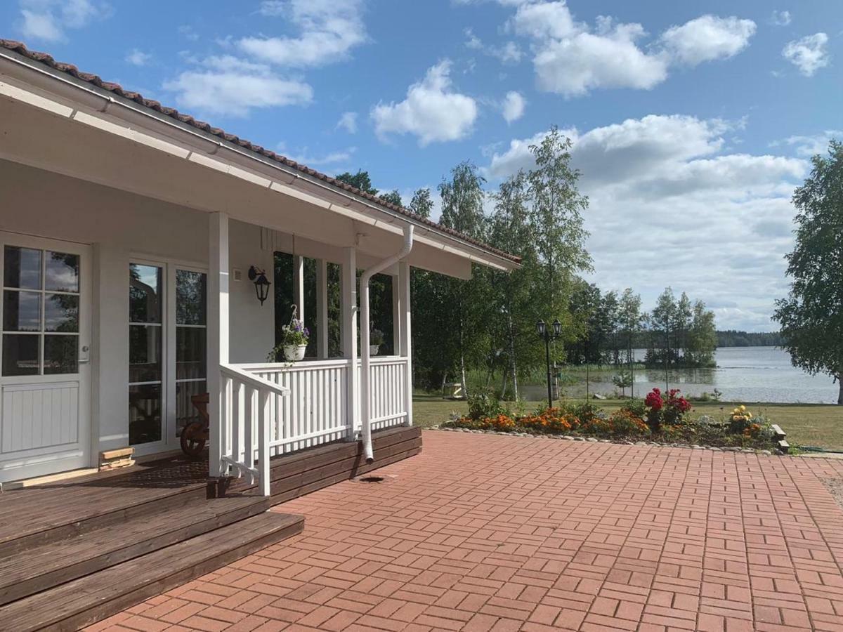 Wonderful Cottage By The Lake Hautjarvi Exterior photo